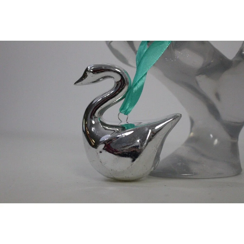 Jonathan Adler Metallic Swan Ornament NWOT $30.00 IRRG